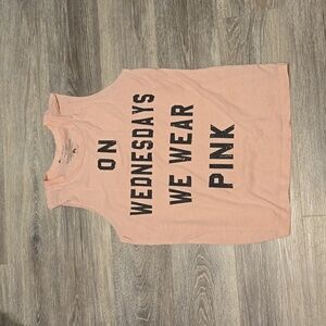 Mean Girls Wear Pink tee sz medium